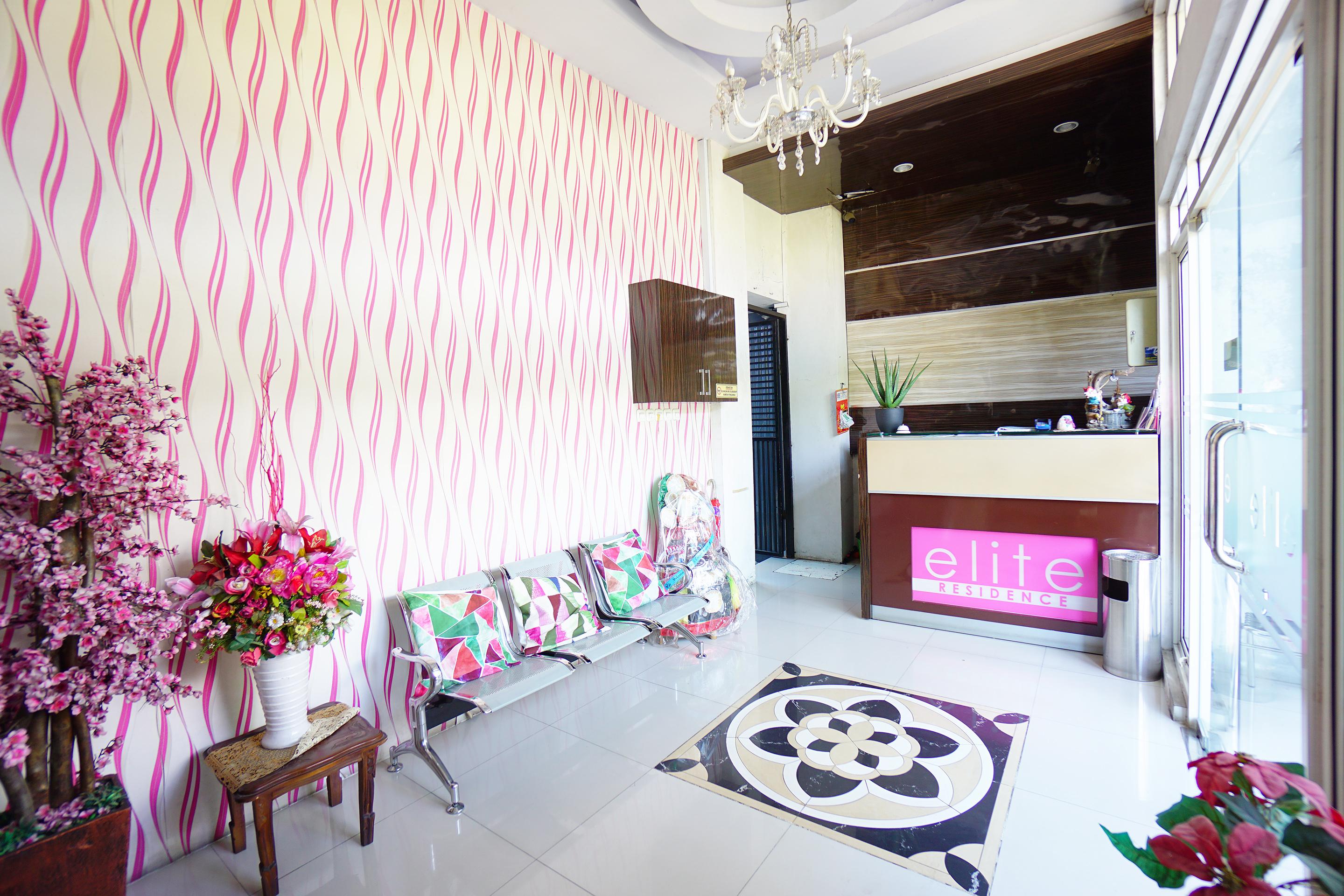 โอโย 1236 เอลิต เรสซิเดนซ์ Hotel มานาโด ภายนอก รูปภาพ