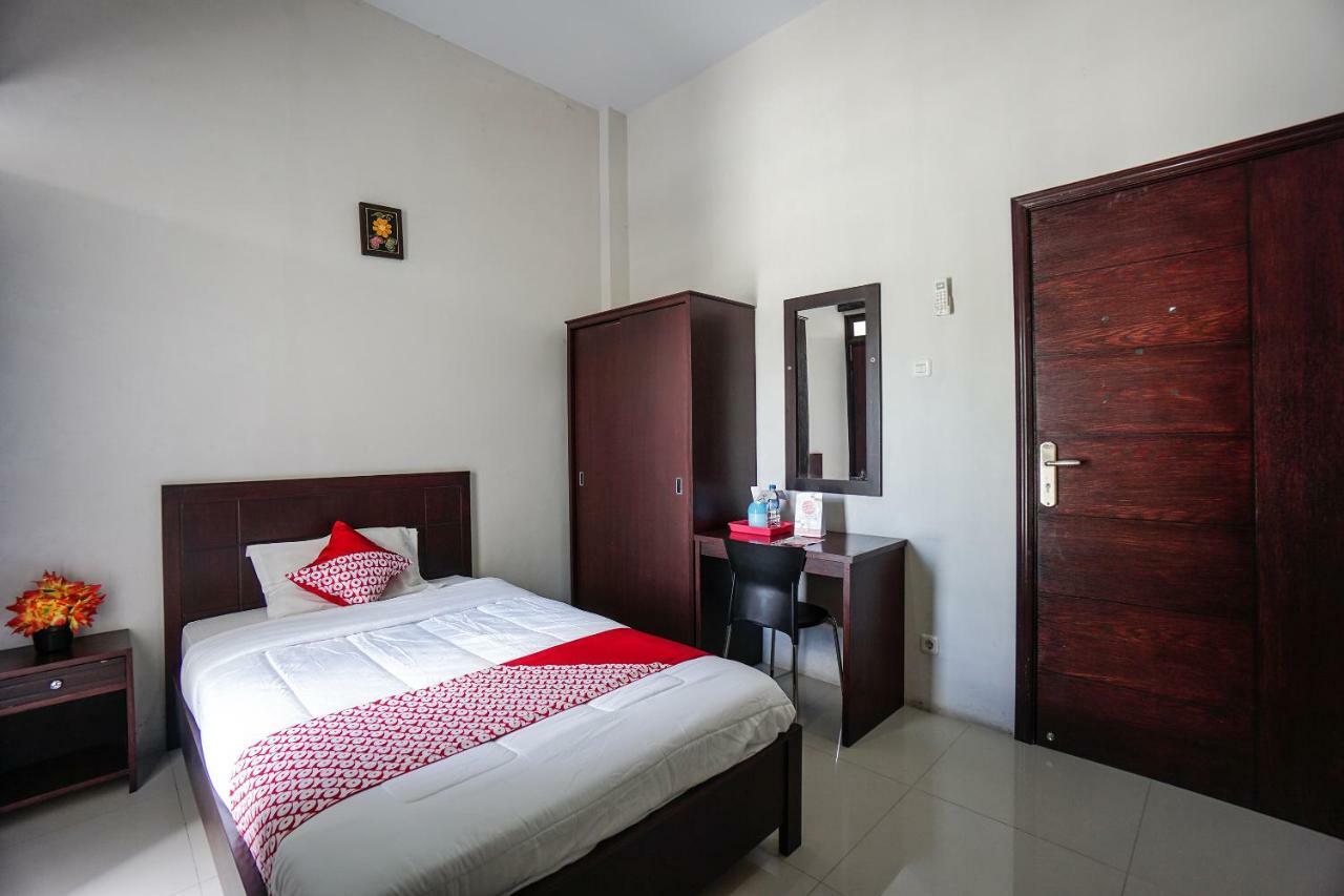 โอโย 1236 เอลิต เรสซิเดนซ์ Hotel มานาโด ภายนอก รูปภาพ